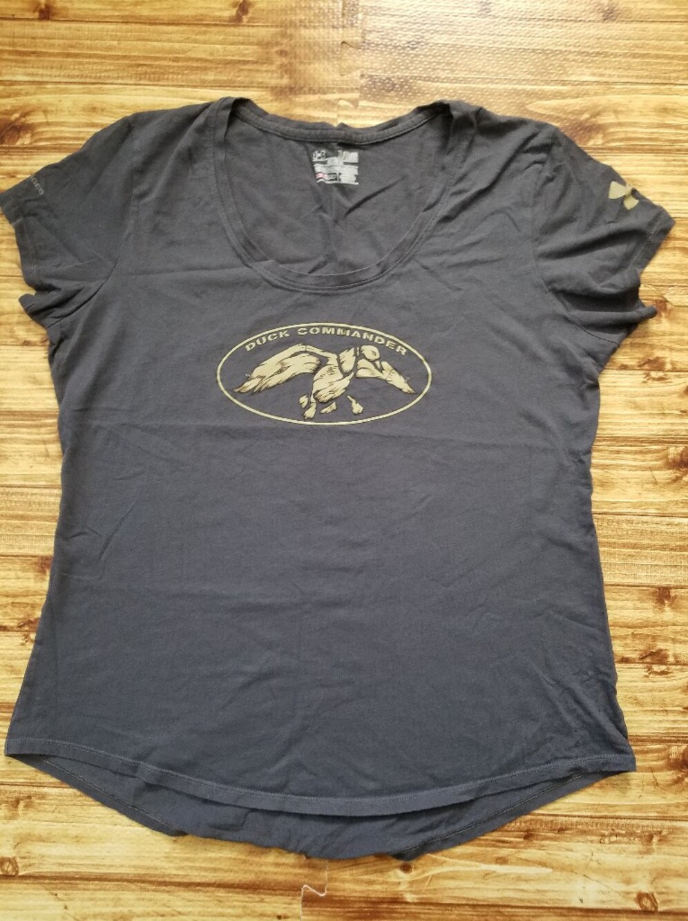 Under Armour Duck Commander V-Neck Shirt Women's XL Gray Charged Cotton Hunting